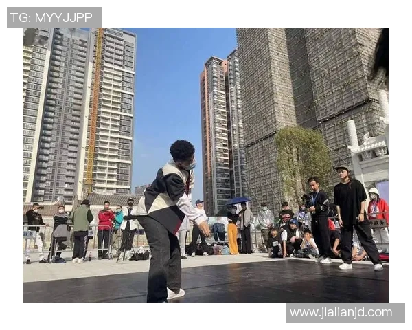 重庆街舞队边路渗透战术解析与街舞文化的深度融合探讨